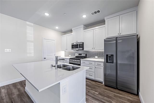 Foto del edificio - 13127 Teton St