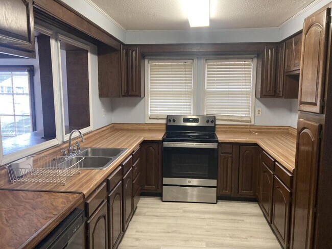 Foto del edificio - 2618 E Homewood Avenue
