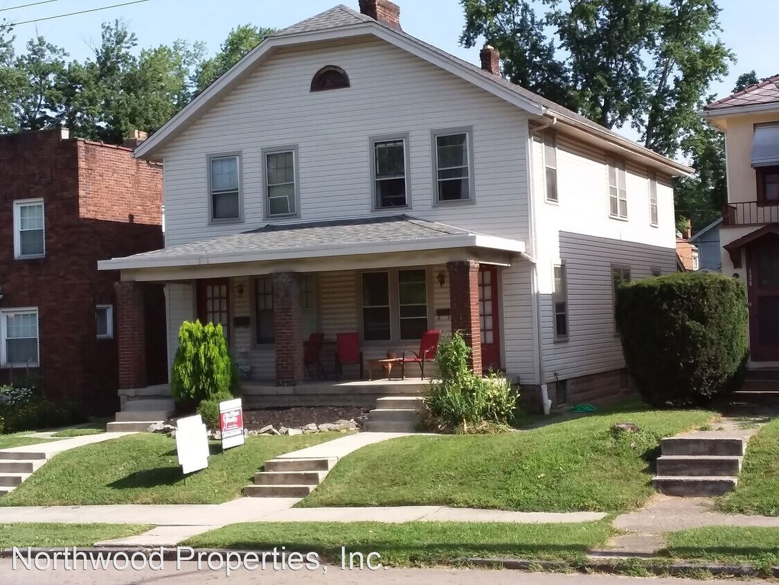 Primary Photo - 132-134 W Weber Rd