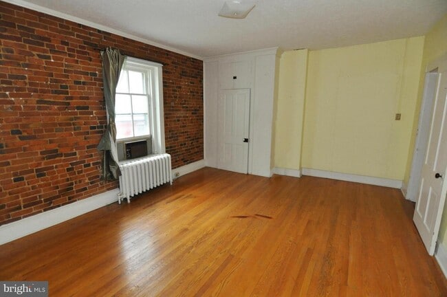 Building Photo - 515 N Loudoun St