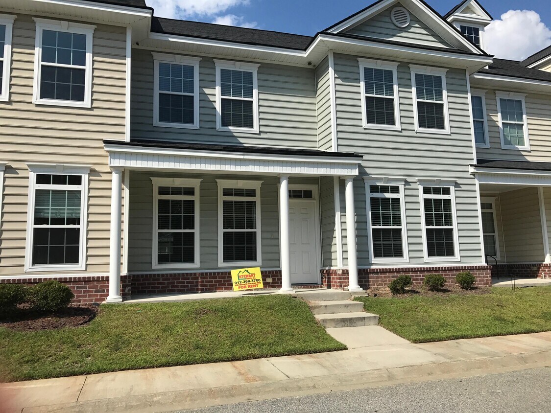 710 Tattnall Dr, Hinesville, GA 31313 House Rental in Hinesville, GA