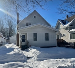 Building Photo - 1212 Bush Ave