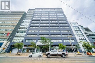 Building Photo - 700-700 King St W