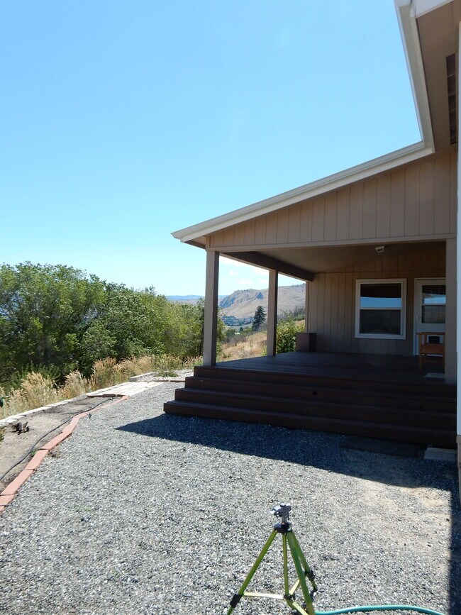 Foto del edificio - 2121 Springwater Avenue