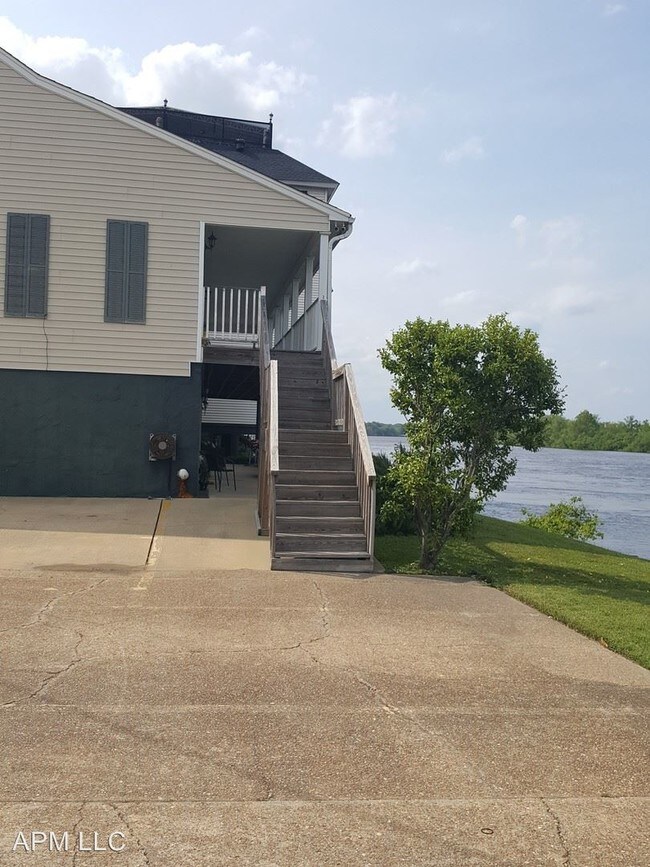 702 Trenton St, West Monroe, LA 71291 Room for Rent in West Monroe