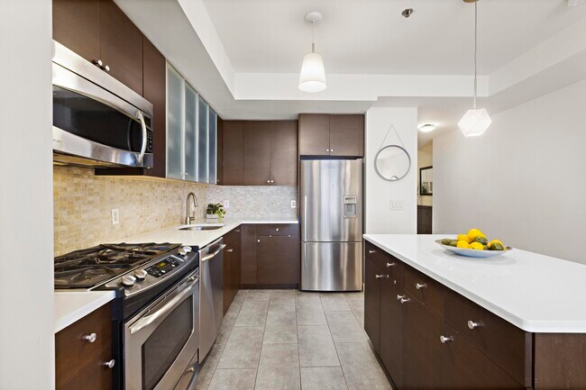 Building Photo - 232 Pavonia Ave