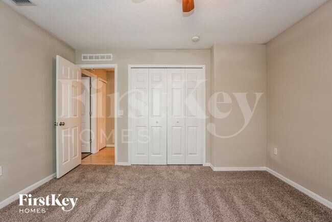 Building Photo - 471 Koutnik Rd SE
