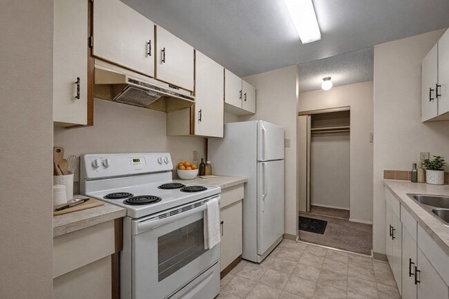 Building Photo - Stirling Place