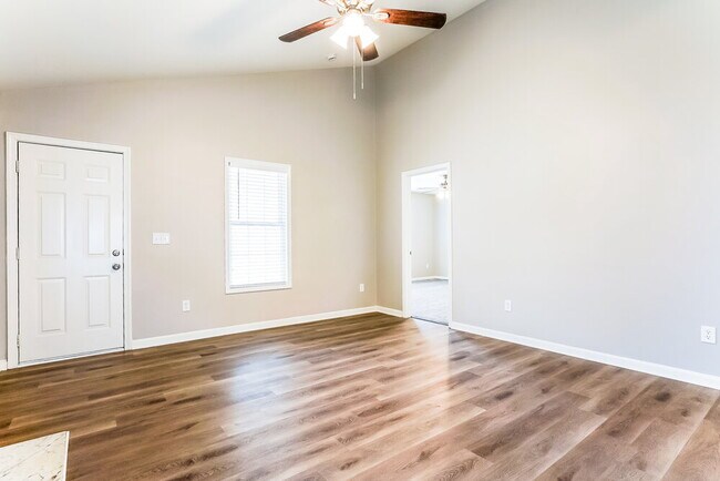 Foto del edificio - 4009 Scofield Dr