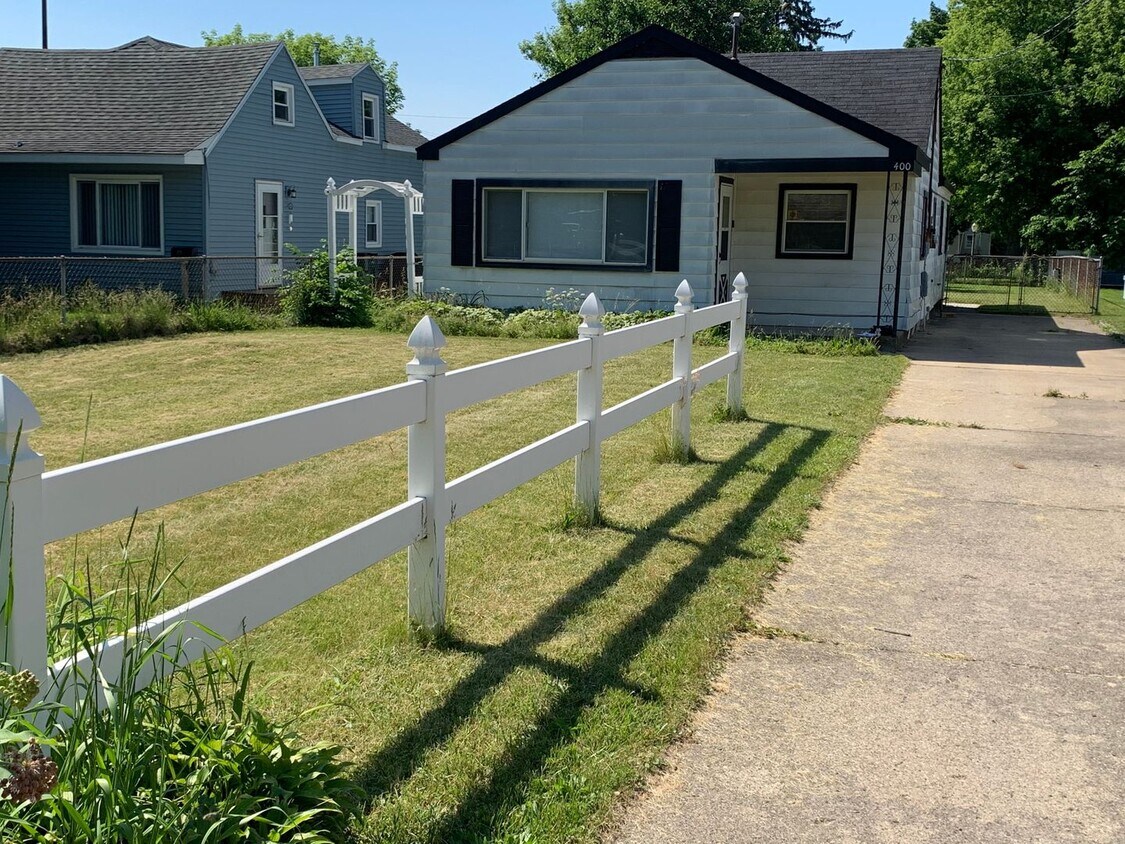 Photo - 400 E Everettdale Ave-
