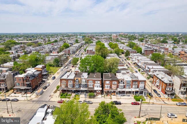 Foto del edificio - 5237 Chester Ave