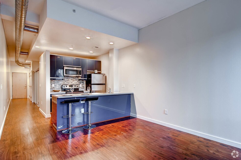 Greentree Village Apartments Rentals Denver, CO