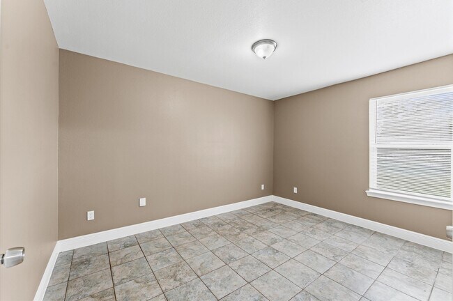 Foto del edificio - 5646 Belmark St