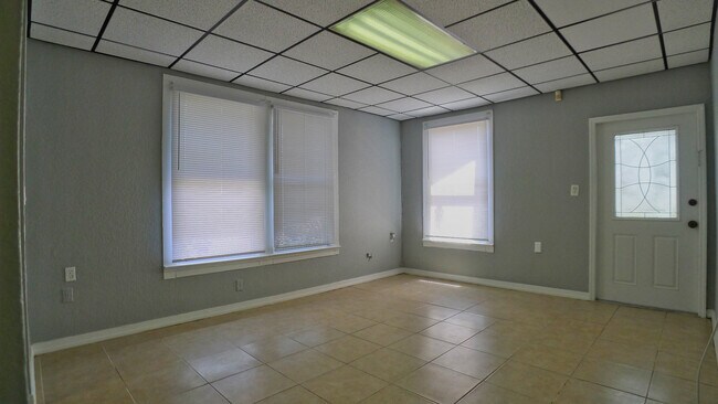 Foto del edificio - 3712 FL-580
