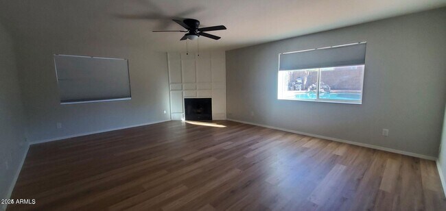 Foto del edificio - 4209 E Liberty Ln