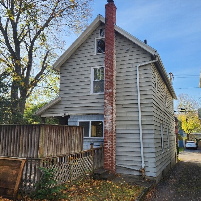 Building Photo - 40 Murray St