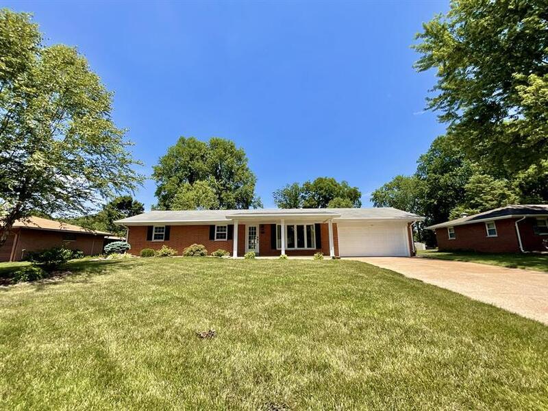 Primary Photo - 45 Fenwood Dr