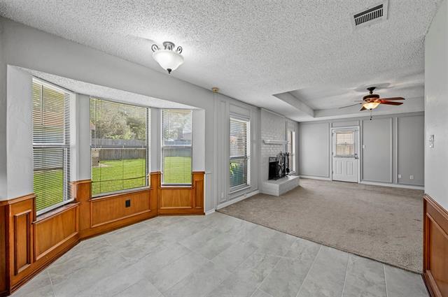 Building Photo - 6473 Fairview Dr