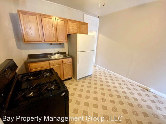 Building Photo - 2 br, 2 bath House - 16 N Madeira Street