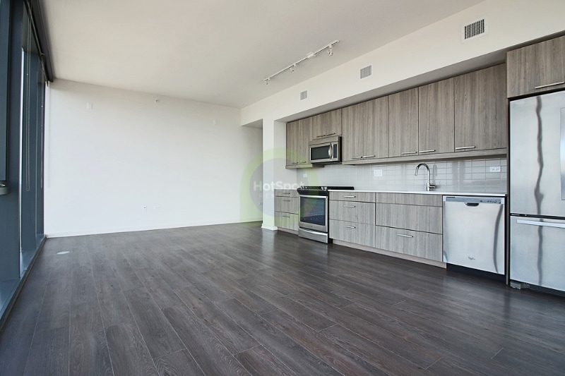 Foto principal - 204 N Halsted St