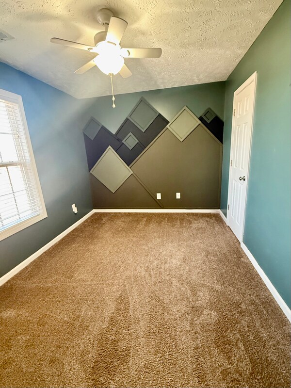 Foto del edificio - 2120 Yellowbrick Rd