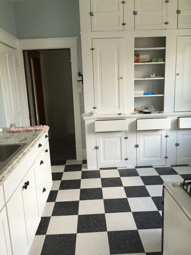 Foto del edificio - 722 W Kalamazoo Ave