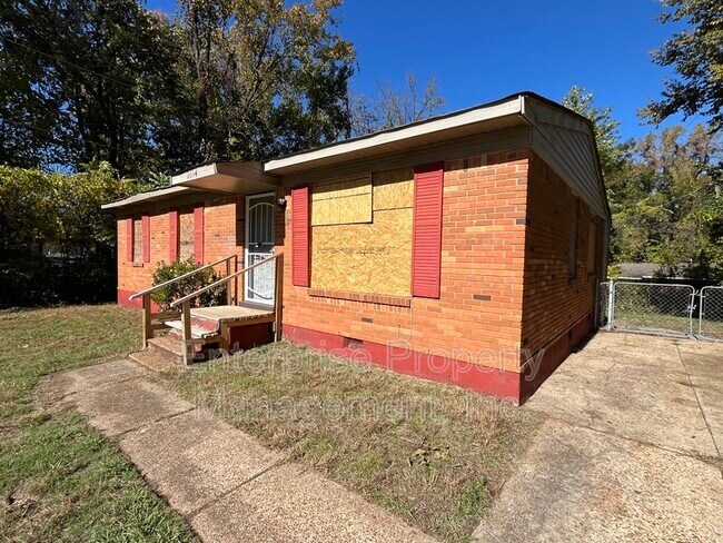 Foto del edificio - 2054 Pueblo Ave