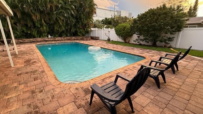 Foto del edificio - 1260 SW 32nd St