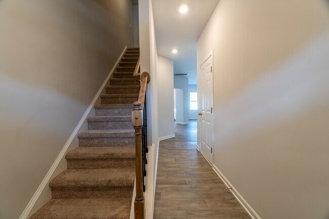 Foto del edificio - Townhome in a great location!