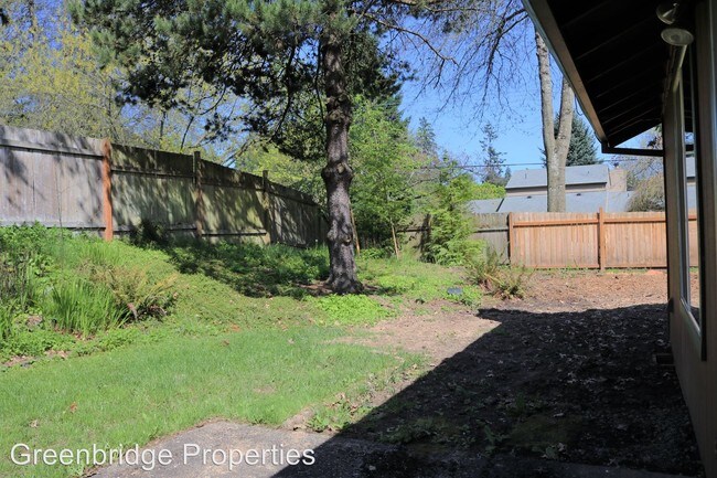 Foto del edificio - 14035-14039 SW Weir Rd