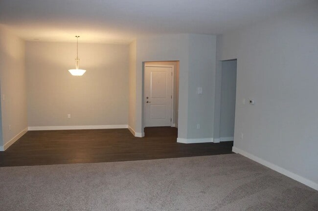 Building Photo - 1673 McCleary Ln