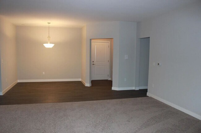 Foto del edificio - 1673 McCleary Ln
