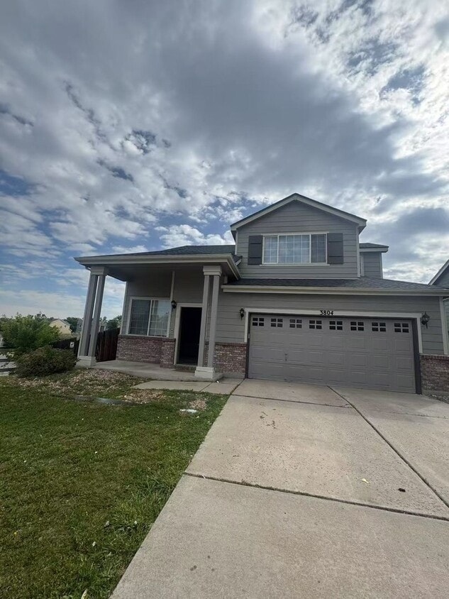 Primary Photo - 3 Bed Single Family Home in Aurora