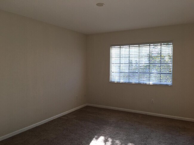 Building Photo - 1213 Abaco Ln