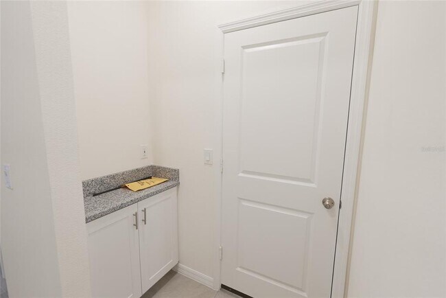Foto del edificio - 4417 Small Creek Rd