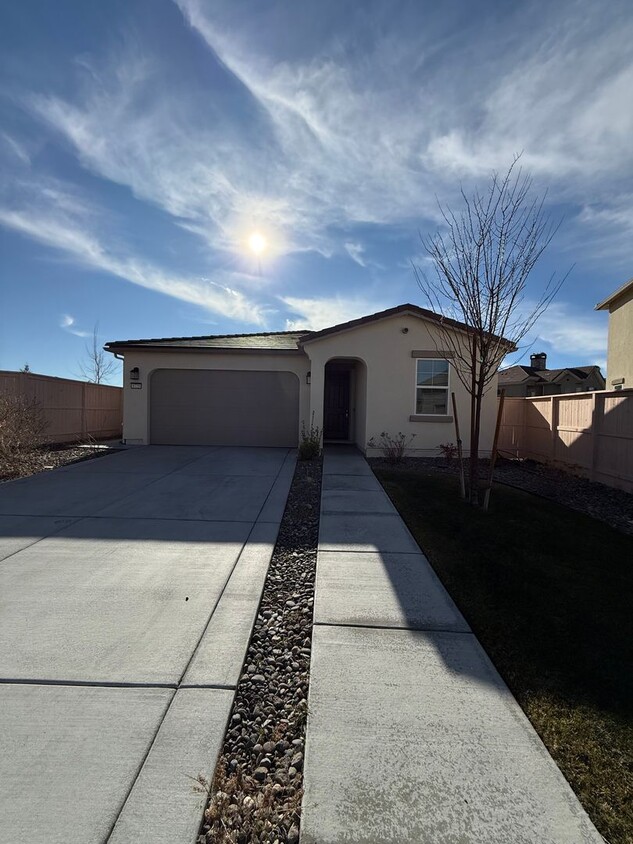 Primary Photo - Beautiful home in Damonte Ranch