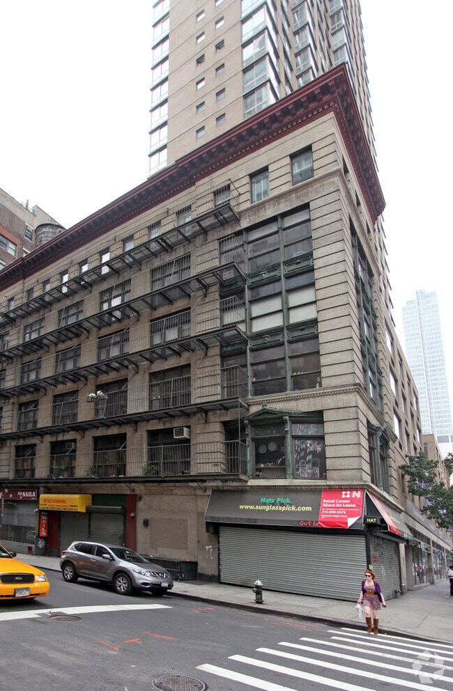 Building Photo - 105 west 26th st