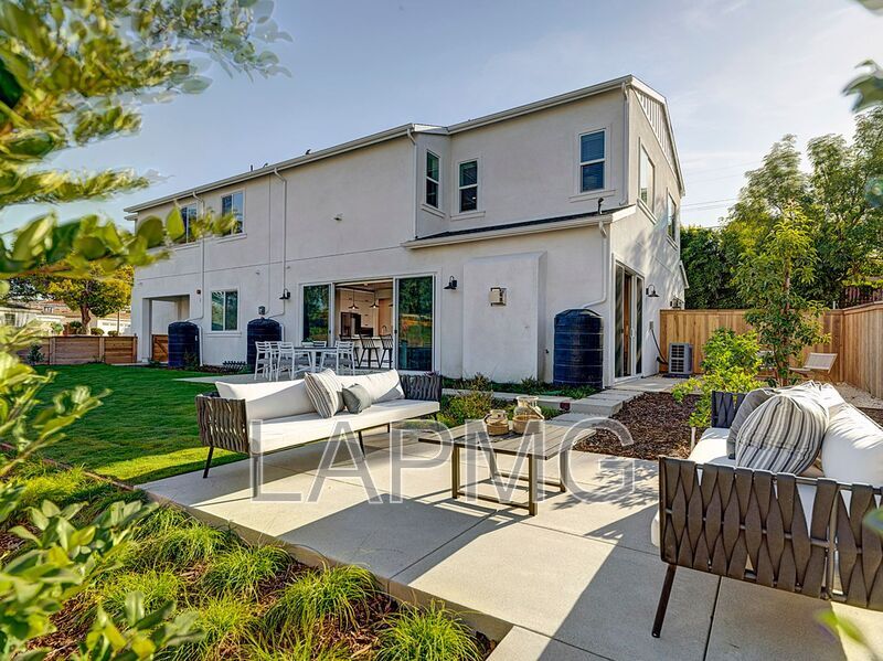 Foto principal - 5600 W 78th St