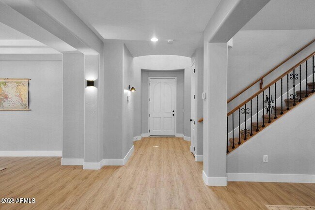 Building Photo - 4590 E Waterman St