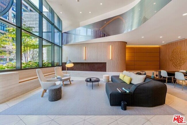 Foto del edificio - 1120 S Grand Ave