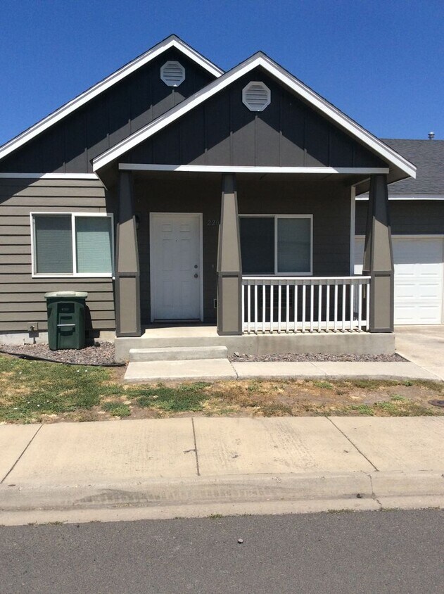 2205 Jakob Ave, La Grande, OR 97850 House Rental in La Grande, OR