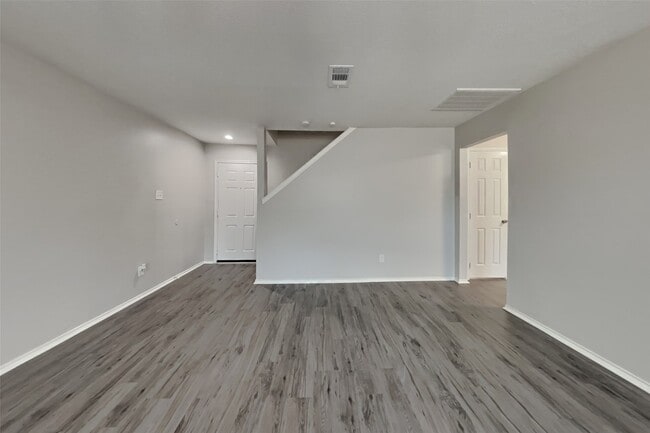 Building Photo - 4023 Sand Ripple Ln
