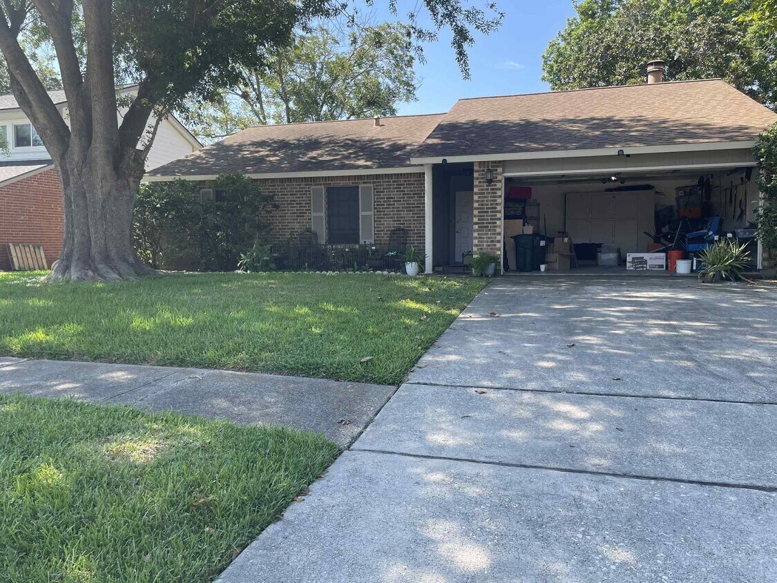 Foto principal - 447 El Toro Ln