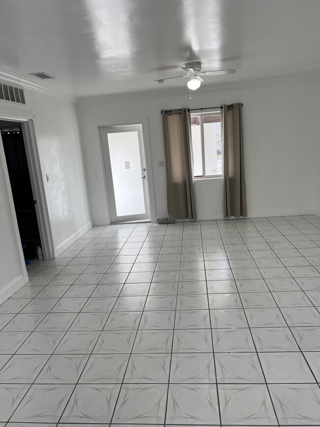 Kitchen/Living Room - 649 W 14th St