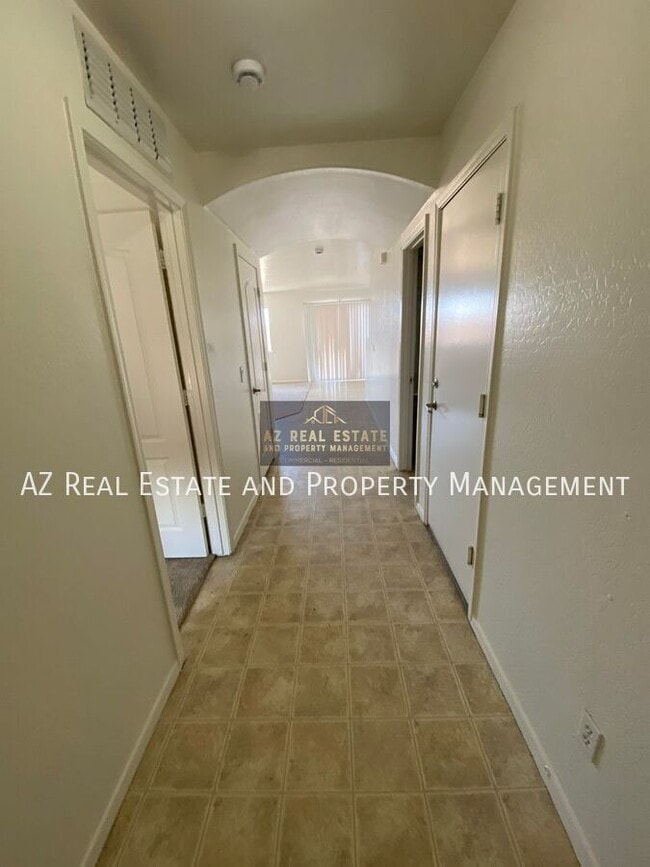 Building Photo - 4850 N 113th Dr
