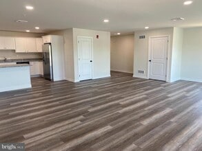 Building Photo - 3864 Ridge Pike