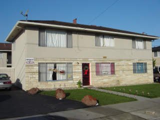 Building Photo - 1560 Valley View Rd