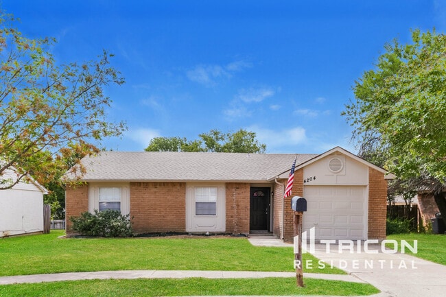 Building Photo - 4204 Pepperbush Dr