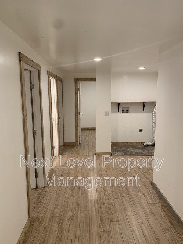Foto del edificio - 216 Lake Blaine Dr