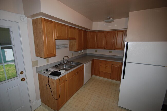 Foto del edificio - 87 W Maynard Ave